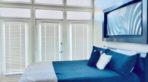 2 bedrooms, iron/ironing board, WiFi, bed sheets - Vanity 1.5 Bedroom Loft in Downtown Fort Worth Charming apartment (Fort Worth)