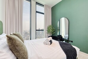 Iron/ironing board, free WiFi, bed sheets - Stunning 1 Bed in Binghatti House JVC (Dubai)