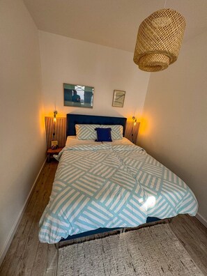 2 多间卧室、WiFi、床单