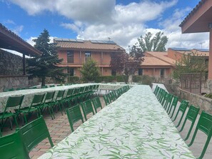 Espace de banquet à l’extérieur