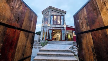 Exterior