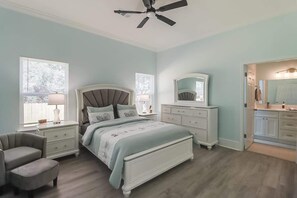 3 chambres, fer et planche à repasser, Wi-Fi gratuit, draps fournis