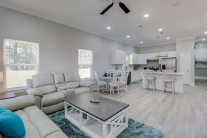 TV connectée, cheminée