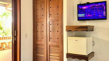 Quarto superior | Cortinas blackout, Wi-Fi de cortesia, roupa de cama