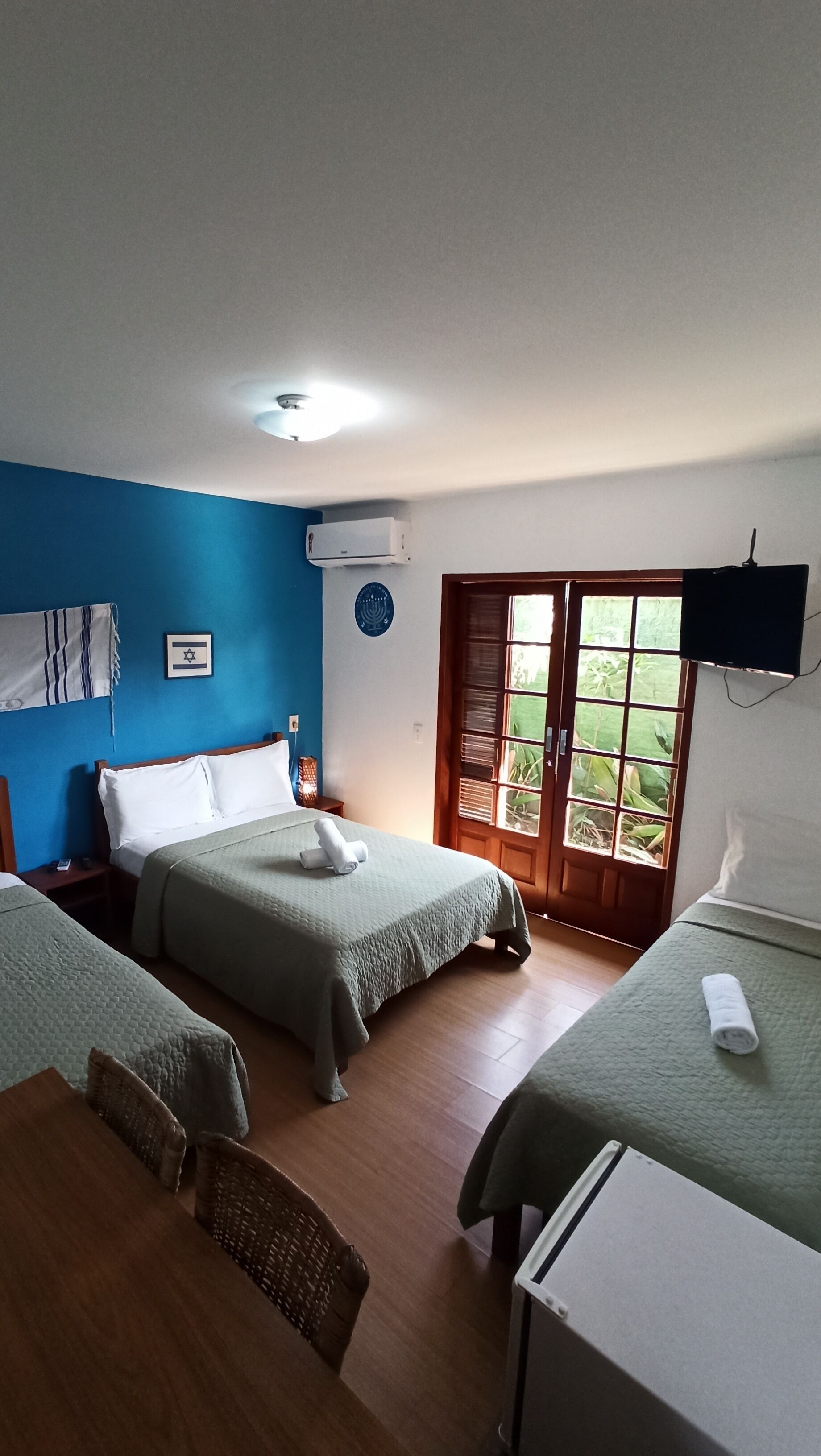 标准套房, 花园景观 | 遮光窗帘、免费 WiFi、床单