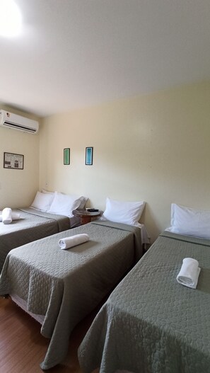 Standard Suite, Garden View | Blackout drapes, free WiFi, bed sheets - Pousada Natur Campeche (Florianópolis)