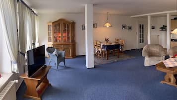 Televisie en een tafeltennistafel