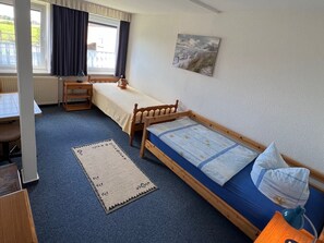 2 camere, ferro/asse da stiro, Wi-Fi gratuito, lenzuola