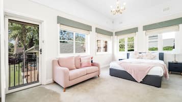 6 habitaciones, tabla de planchar con plancha y wifi gratis