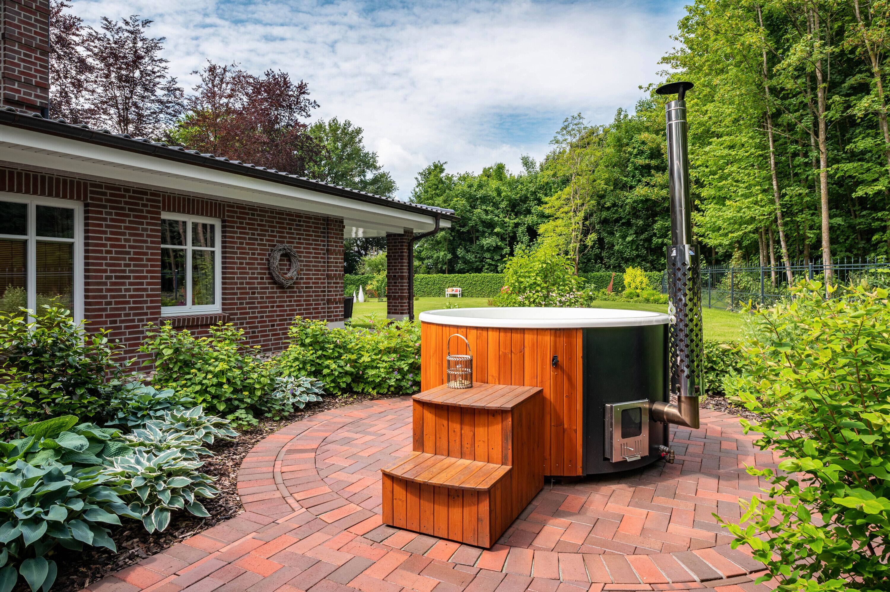 Bain à remous extérieur