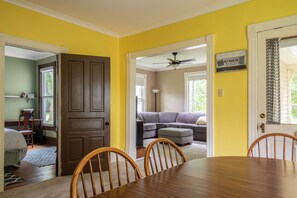 المنشأة من الد اخل