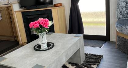 Seaside Serenity Caravan, the chase caravan site