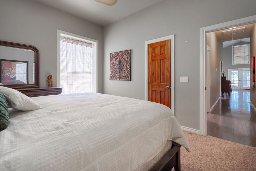 3 soverom, skrivebord, strykejern/-brett og wi-fi (inkludert)