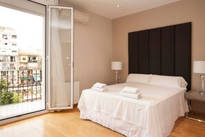 3 quartos, escrivaninha, ferros/tábuas de passar roupa, Wi-Fi