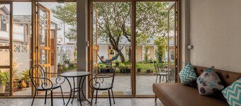 Sherva101 Home and Hostel