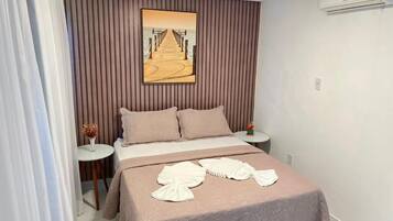 3 slaapkamers, een strijkplank/strijkijzer, wifi, beddengoed