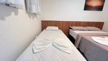 3 chambres, fer et planche à repasser, Wi-Fi, draps fournis