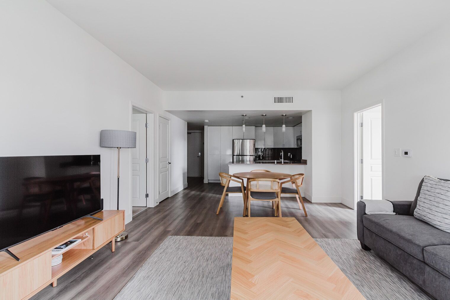 电视、立体声音响