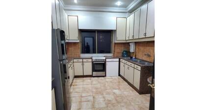 Spacious 4-bedroom corporate apartment in fabulous Mumbai with AC, WiFi