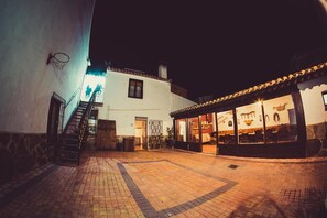 Cottage | Exterior - House With Private Patio for 17 With Jacuzzi (Hoya-Gonzalo)