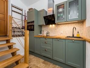 House | Private kitchen - Citycentre Villa in Bohemia (Vysoké nad Jizerou)
