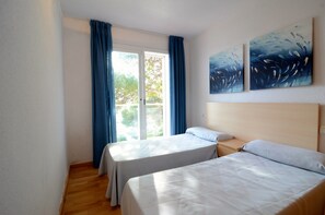 Apartment | 3 bedrooms, iron/ironing board - The Apartment in Estartit (Torroella de Montgrí)