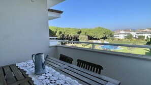 Apartemen | Tempat makan outdoor