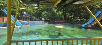 Spacious 3-bedroom bungalow with AC Entire house , WiFi in San Juan Opico.