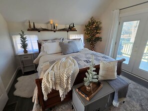 1 makuuhuone, työpöytä, silitysrauta/-lauta, Wi-Fi