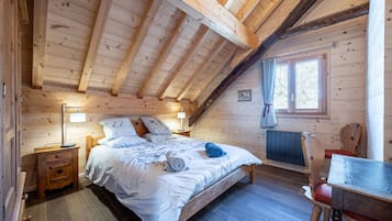 3 dormitorios, tabla de planchar con plancha, wifi gratis y ropa de cama