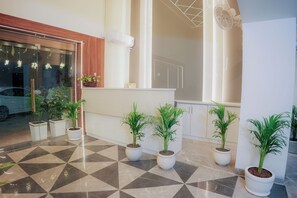 Reception - Hotel Green One Earth (Amritsar)