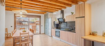 Country House 'El Mirador De La Montaña' with Mountain View, Wi-Fi and Air Conditioning