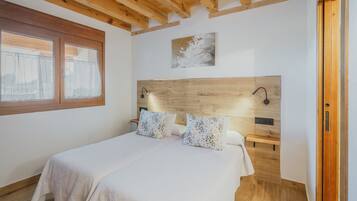 5 bedrooms, free WiFi, bed sheets