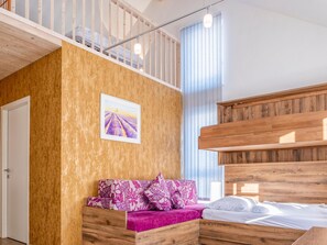 2 bedrooms, internet