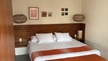4 bedrooms, WiFi, bed sheets