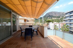 Apartment | Outdoor dining - Apartment in L'estartit Near the Beach (Torroella de Montgrí)