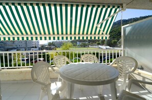 Apartment | Speisen im Freien