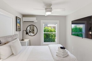 1 habitación, tabla de planchar con plancha, wifi y ropa de cama