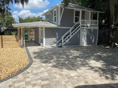 2nd Floor Studio Downtown Winter Garden