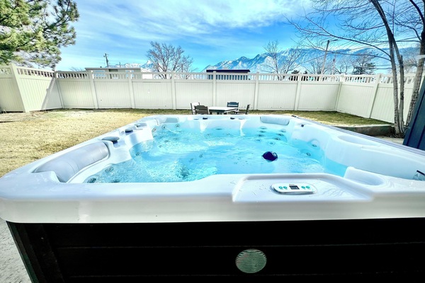 Tina de hidromasaje al aire libre