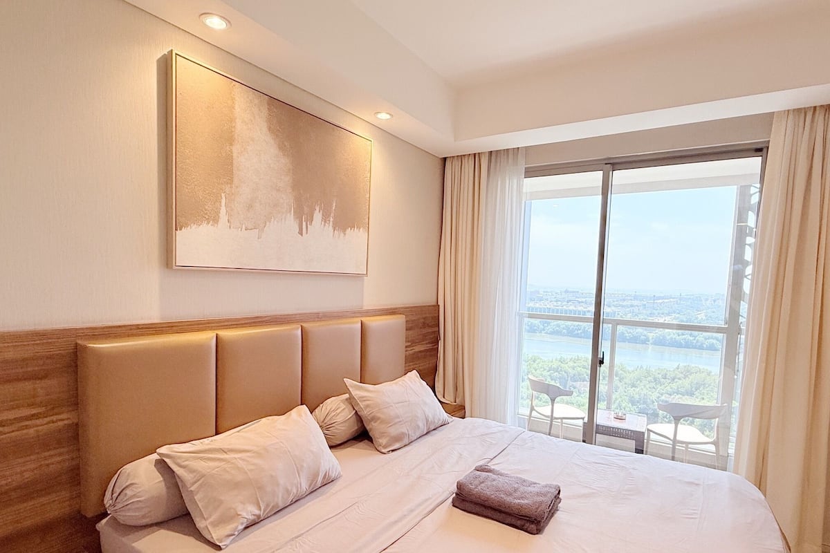 Suite estudio Prestigio, balcón, vista al mar | 1 habitación, decoración personalizada, muebles diferentes y escritorio