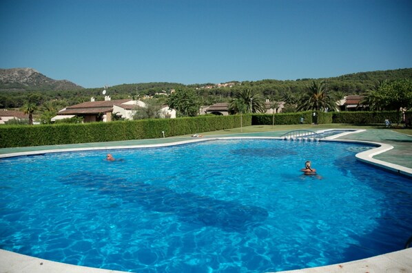 House | Pool | Outdoor pool