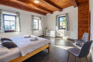 Villa | 9 bedrooms, individually furnished