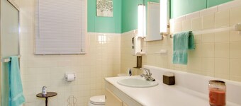 Walk to 1st Street: Family Home in Thibodaux!