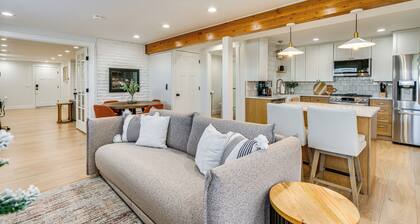 Pool & Hot Tub Access: Luxury Roy Oasis!