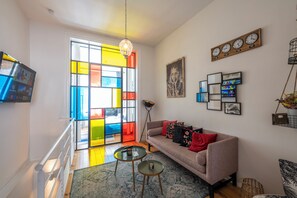 Comfort Duplex | Living area - Stylish 3 Bd 3 Bath Duplex In Brussels (Brussels)