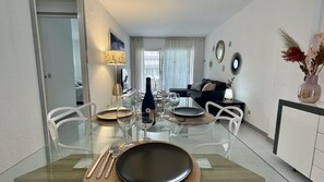 Dining - Apartment in L'estartit Near the Beach (Torroella de Montgrí)