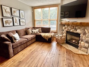 Televisor intel·ligent i llar de foc 