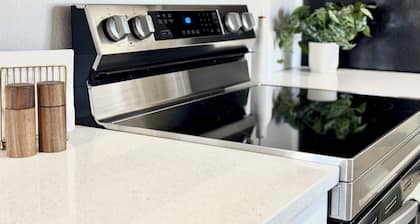 Quiet 2BR Condo Near Downtown