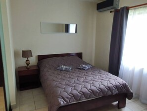 1 間睡房、上網